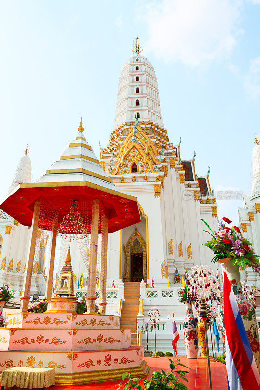 Phitchaya yatiaca的Wat Stupas